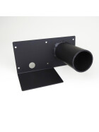 Schwarze Metall-Abdeckplatte mit integriertem Rohr für das Umbauset der Haas+Sohn Pelletöfen Modelle Pelletto und Pallazza. Die pulverbeschichtete Platte verfügt über mehrere Befestigungslöcher für eine sichere Montage und ein rundes Loch zur Durchführung der elektrischen Verkabelung. Das angeschweißte Metallrohr dient als Führung für die Zündeinheit und sorgt für eine optimierte Verbrennung. Die robuste Verarbeitung gewährleistet eine lange Haltbarkeit und hohe Temperaturbeständigkeit.